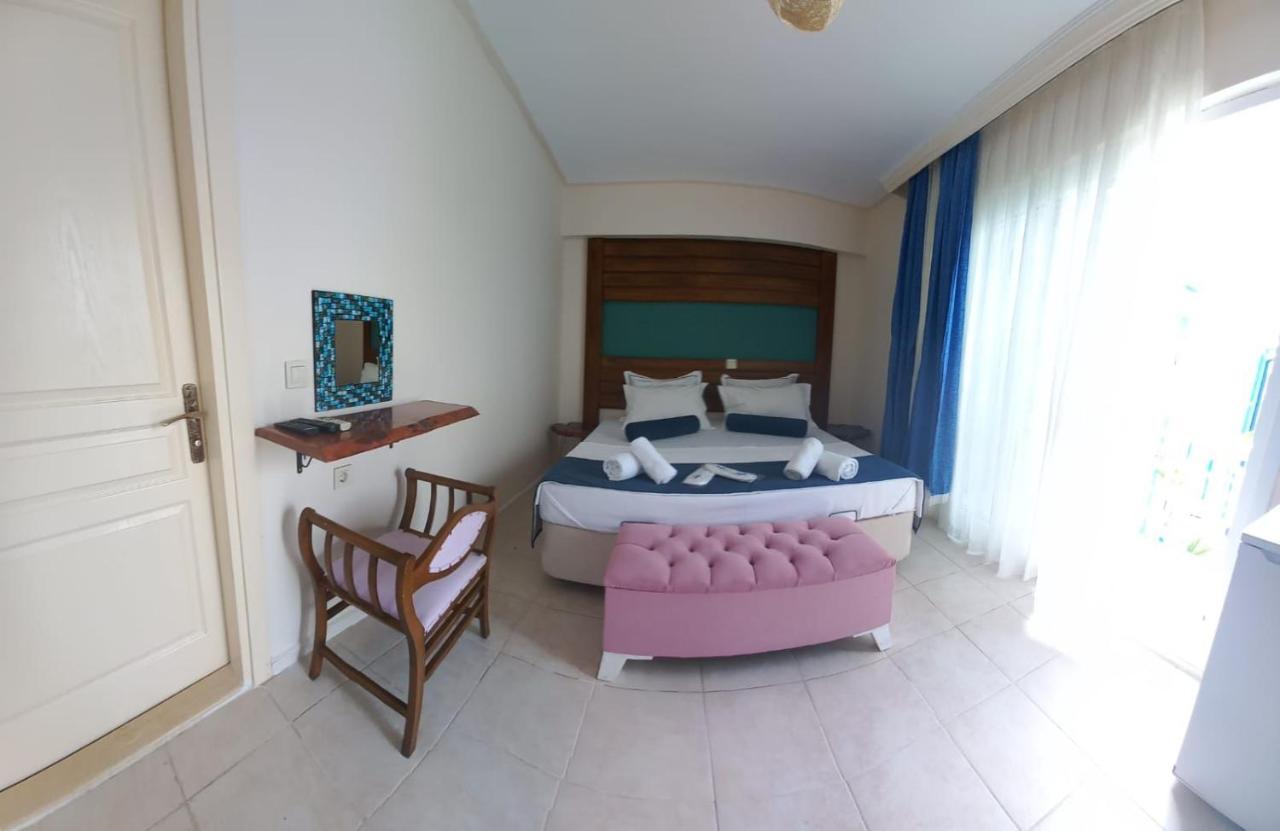 Hotel Antonio Кешме Экстерьер фото