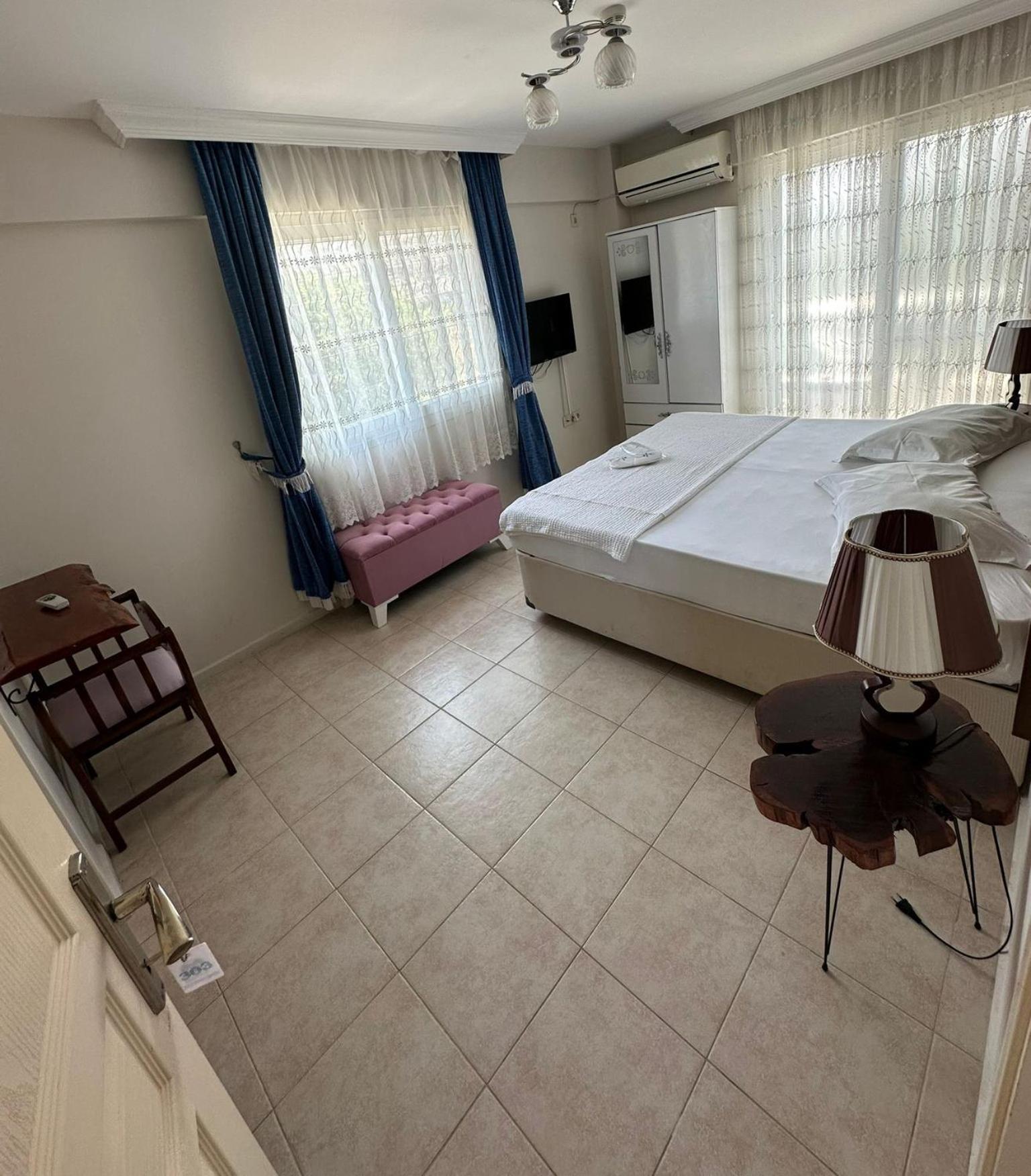 Hotel Antonio Кешме Экстерьер фото