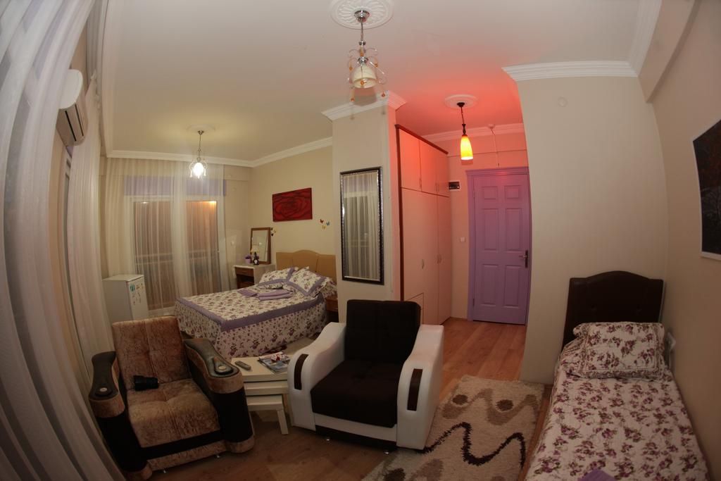 Hotel Antonio Кешме Экстерьер фото