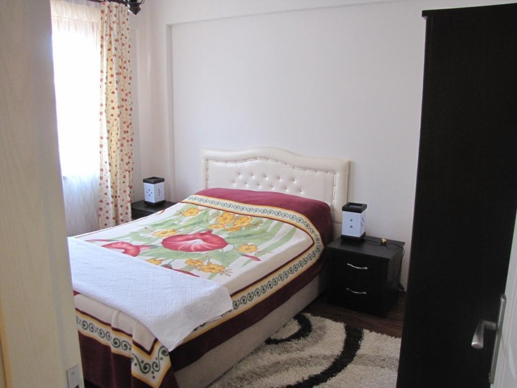 Hotel Antonio Кешме Экстерьер фото